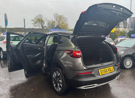 Vauxhall Grandland X 1.6 Turbo D BlueInjection SE Euro 6 (s/s) 5dr 33