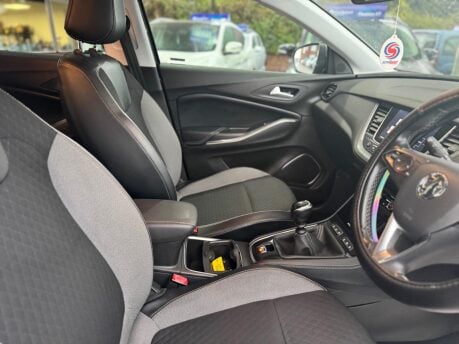 Vauxhall Grandland X 1.6 Turbo D BlueInjection SE Euro 6 (s/s) 5dr 25