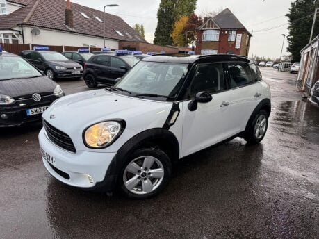 Mini Countryman 1.6 Cooper D Euro 5 (s/s) 5dr 3
