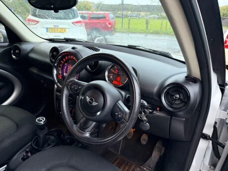 Mini Countryman 1.6 Cooper D Euro 5 (s/s) 5dr 5