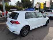 Volkswagen Golf 1.6 TDI BlueMotion Tech SE Nav Euro 6 (s/s) 5dr 16