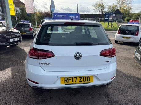 Volkswagen Golf 1.6 TDI BlueMotion Tech SE Nav Euro 6 (s/s) 5dr 13