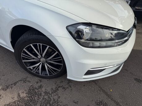 Volkswagen Golf 1.6 TDI BlueMotion Tech SE Nav Euro 6 (s/s) 5dr 36