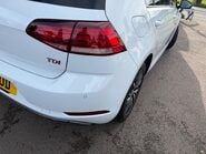 Volkswagen Golf 1.6 TDI BlueMotion Tech SE Nav Euro 6 (s/s) 5dr 17
