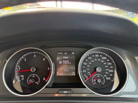 Volkswagen Golf 1.6 TDI BlueMotion Tech SE Nav Euro 6 (s/s) 5dr 30