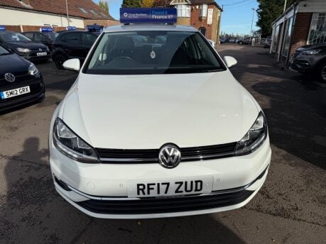 Volkswagen Golf 1.6 TDI BlueMotion Tech SE Nav Euro 6 (s/s) 5dr 2