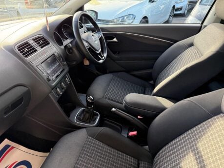Volkswagen Polo 1.4 TDI BlueMotion Tech SEL Euro 6 (s/s) 3dr 29