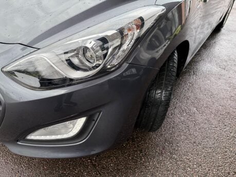 Hyundai i30 1.6 CRDi Blue Drive SE Nav Euro 6 (s/s) 5dr 28