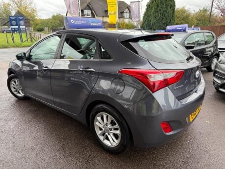 Hyundai i30 1.6 CRDi Blue Drive SE Nav Euro 6 (s/s) 5dr 5