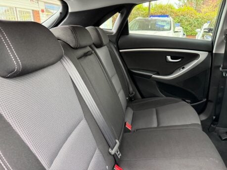 Hyundai i30 1.6 CRDi Blue Drive SE Nav Euro 6 (s/s) 5dr 17
