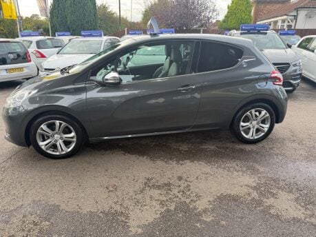Peugeot 208 1.4 HDi Allure Euro 5 3dr 12