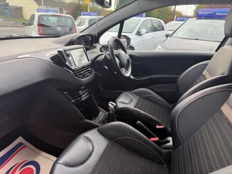 Peugeot 208 1.4 HDi Allure Euro 5 3dr 32
