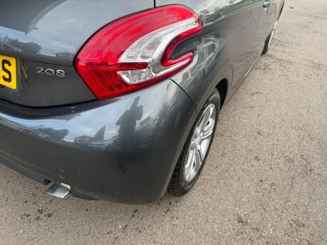Peugeot 208 1.4 HDi Allure Euro 5 3dr 36