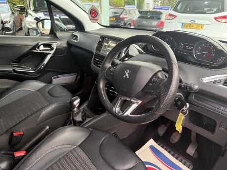 Peugeot 208 1.4 HDi Allure Euro 5 3dr 18