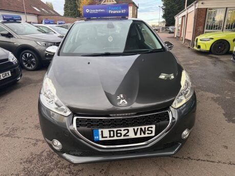 Peugeot 208 1.4 HDi Allure Euro 5 3dr 2