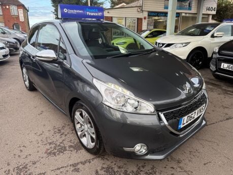 Peugeot 208 1.4 HDi Allure Euro 5 3dr 7