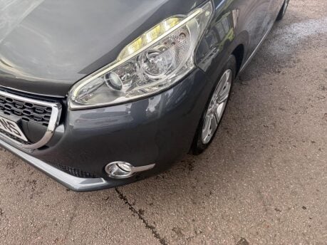 Peugeot 208 1.4 HDi Allure Euro 5 3dr 34