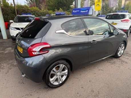 Peugeot 208 1.4 HDi Allure Euro 5 3dr 15