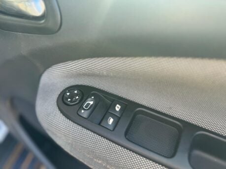 Citroen C3 Picasso 1.6 HDi VTR+ Euro 5 5dr 17