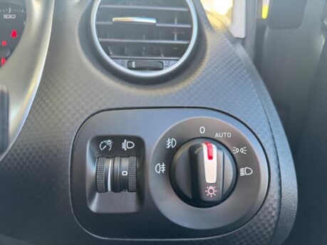 SEAT Altea XL 1.6 TDI CR SE Copa DSG Euro 5 5dr 19