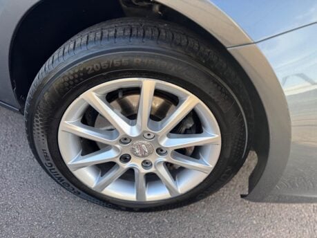 SEAT Altea XL 1.6 TDI CR SE Copa DSG Euro 5 5dr 14