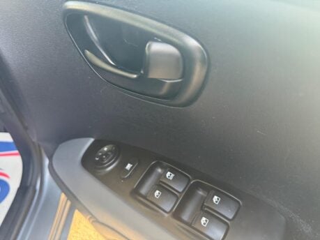 Hyundai i10 1.2 Comfort Auto Euro 4 5dr 18