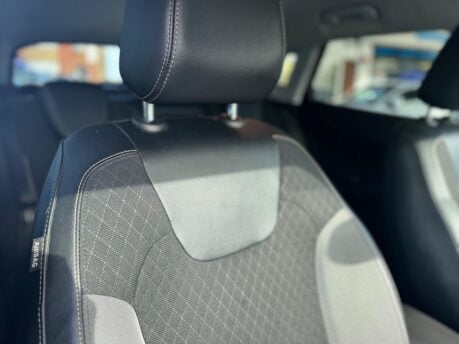 Vauxhall Grandland X 1.6 Turbo D BlueInjection Sport Nav Euro 6 (s/s) 5dr 24