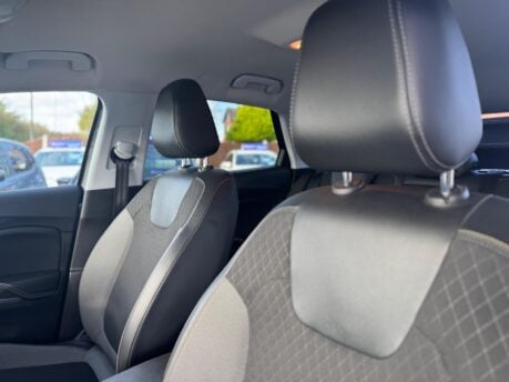 Vauxhall Grandland X 1.6 Turbo D BlueInjection Sport Nav Euro 6 (s/s) 5dr 29