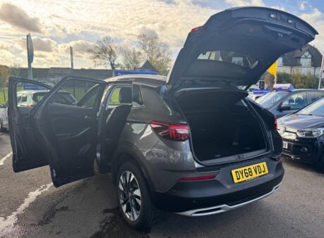 Vauxhall Grandland X 1.6 Turbo D BlueInjection Sport Nav Euro 6 (s/s) 5dr 33