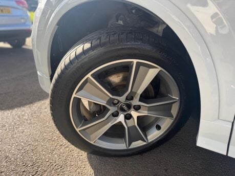 Audi Q2 1.6 TDI S line Euro 6 (s/s) 5dr 16