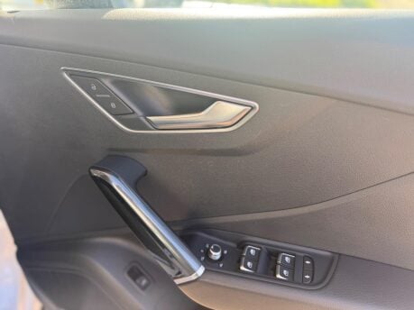 Audi Q2 1.6 TDI S line Euro 6 (s/s) 5dr 19