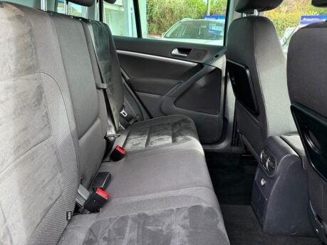 Volkswagen Tiguan 2.0 TDI BlueMotion Tech Match 2WD Euro 5 (s/s) 5dr 33