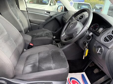 Volkswagen Tiguan 2.0 TDI BlueMotion Tech Match 2WD Euro 5 (s/s) 5dr 31