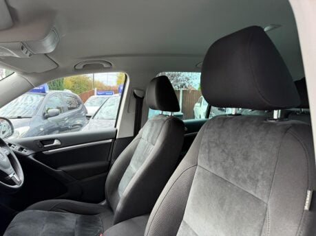 Volkswagen Tiguan 2.0 TDI BlueMotion Tech Match 2WD Euro 5 (s/s) 5dr 37
