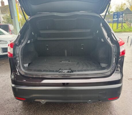 Nissan Qashqai 1.5 dCi Tekna 2WD Euro 6 (s/s) 5dr 32