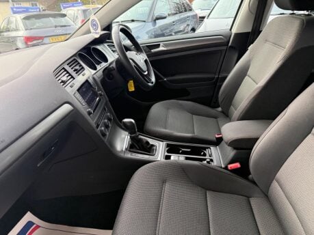 Volkswagen Golf 1.4 TSI BlueMotion Tech SE DSG Euro 5 (s/s) 5dr 37