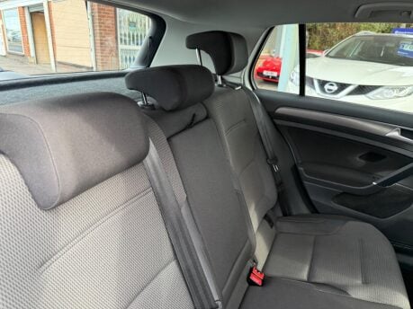 Volkswagen Golf 1.4 TSI BlueMotion Tech SE DSG Euro 5 (s/s) 5dr 25