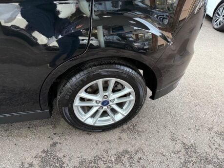 Ford Grand C-Max 1.5 TDCi Zetec Euro 6 (s/s) 5dr 25