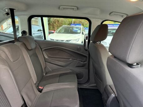 Ford Grand C-Max 1.5 TDCi Zetec Euro 6 (s/s) 5dr 22