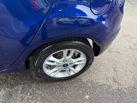 Ford Fiesta 1.25 Zetec Euro 6 5dr 29