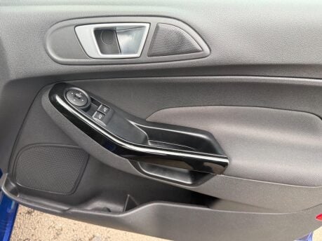 Ford Fiesta 1.25 Zetec Euro 6 5dr 28