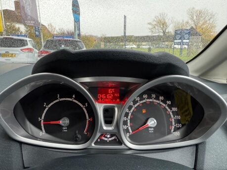 Ford Fiesta 1.4 Zetec 5dr 30