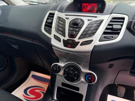 Ford Fiesta 1.4 Zetec 5dr 20