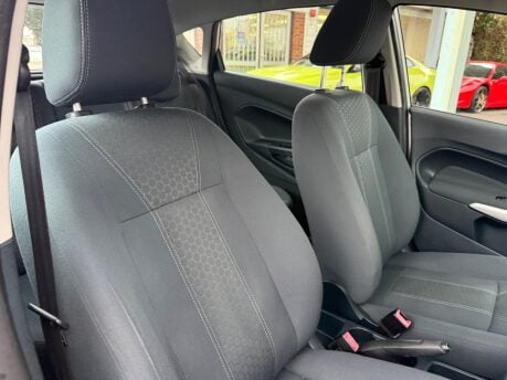 Ford Fiesta 1.4 Zetec 5dr 21