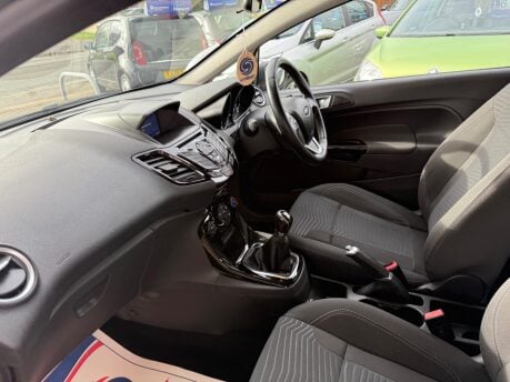 Ford Fiesta 1.25 Zetec Euro 6 3dr 30