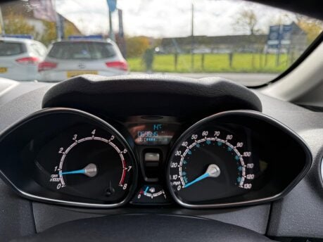 Ford Fiesta 1.25 Zetec Euro 6 3dr 25
