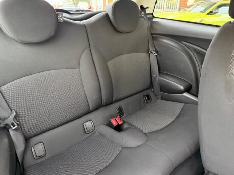Mini Hatch 1.6 One Euro 5 3dr 16