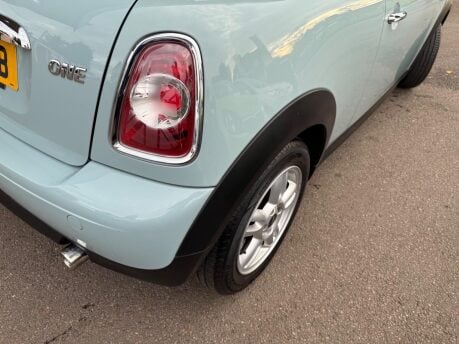 Mini Hatch 1.6 One Euro 5 3dr 27