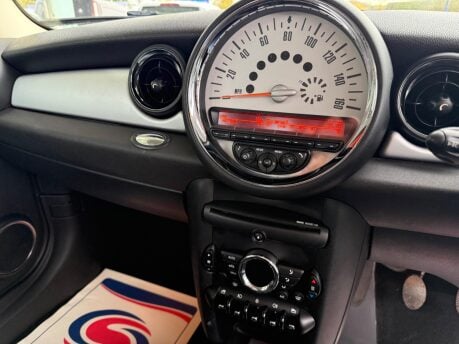 Mini Hatch 1.6 One Euro 5 3dr 22