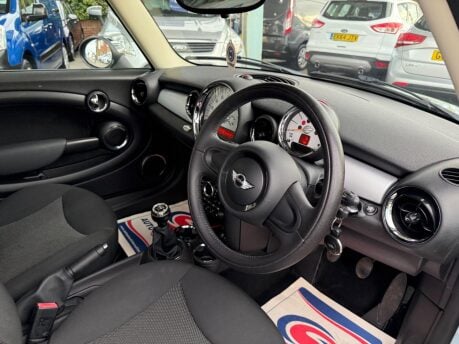 Mini Hatch 1.6 One Euro 5 3dr 13